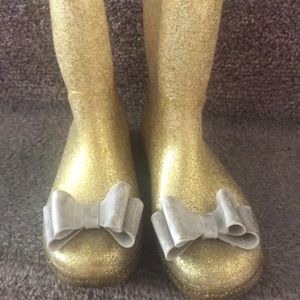 Joypolie, rain boots slightly warn